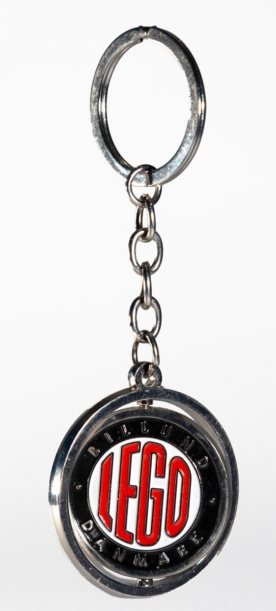 LEGO 5007093 Retro Spinning Keychain 1950 Logo key chain VIP