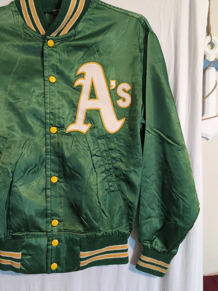 Chaqueta de satén vintage para hombre M años 70 West Wind Oakland A's Coaches Foto 2 de 4