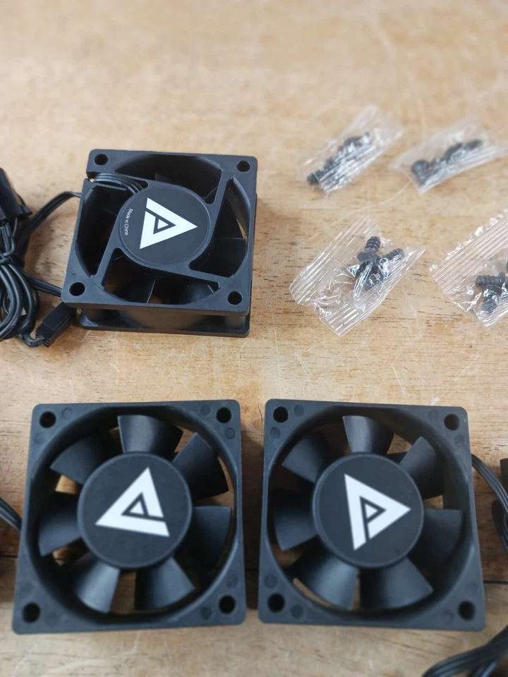 5x Mass Cool 60mm Coolin Fans Missing 1 Set Of Screws - Image 4 of 4