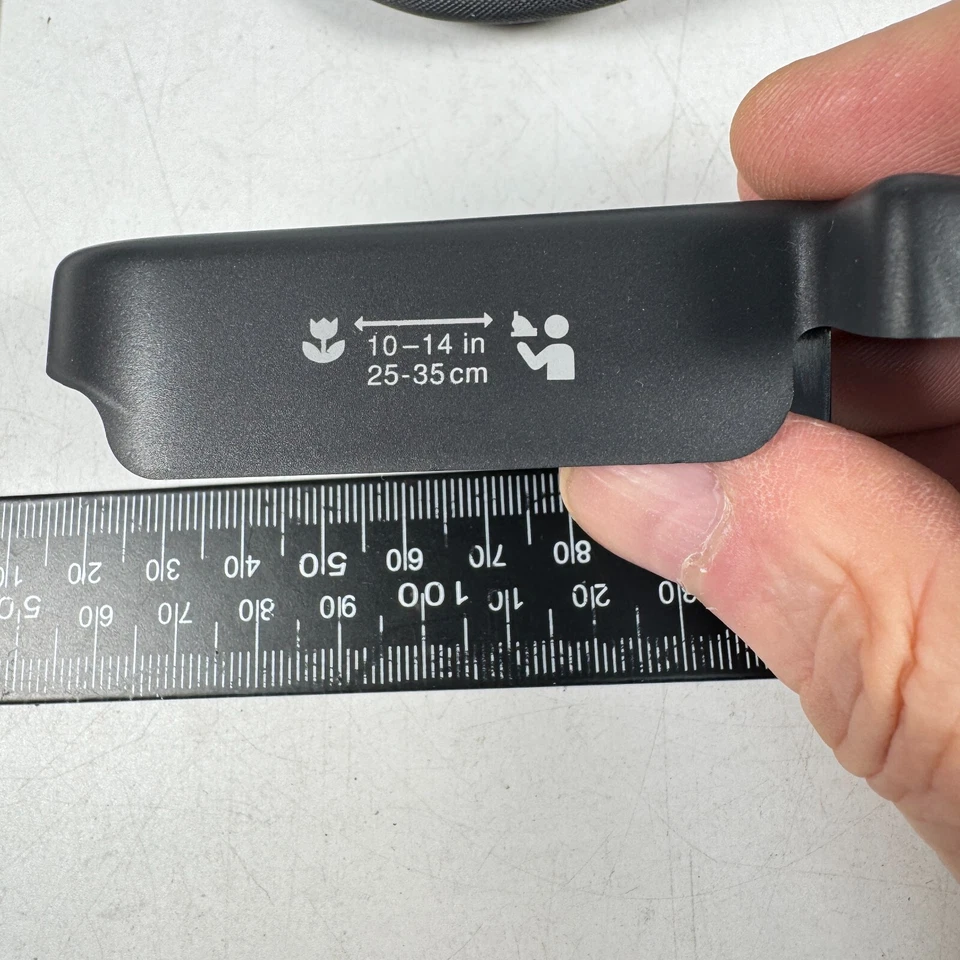 Polaroid Close-Up 10-14" 25-35cm Camera Lens Filter in Soft Case - Image 4 of 4