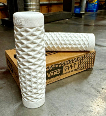 Vans White Cult 1'' Grips Harley Dyna Softail Sportster Chopper Bobber ODI Rubber