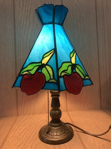 Vtg metal Table Light / Desk Tiffany style Lamp Apple Fruit Stained glass 14”