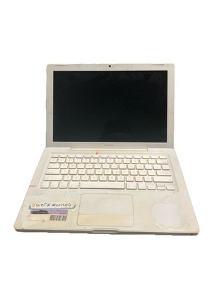 Apple MacBook 13.3'' White Laptop 2006 A1181
