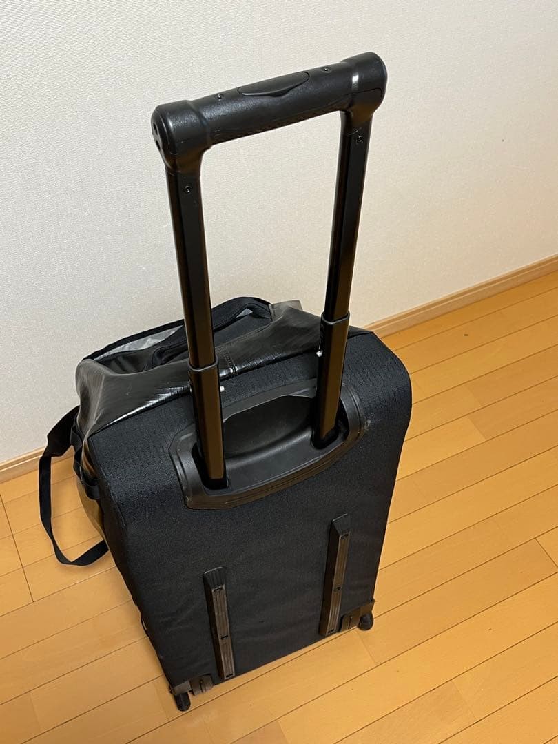 Patagonia 70-90L Black Boston Bag with Wheels and Telescopic Handle thumbnail 4