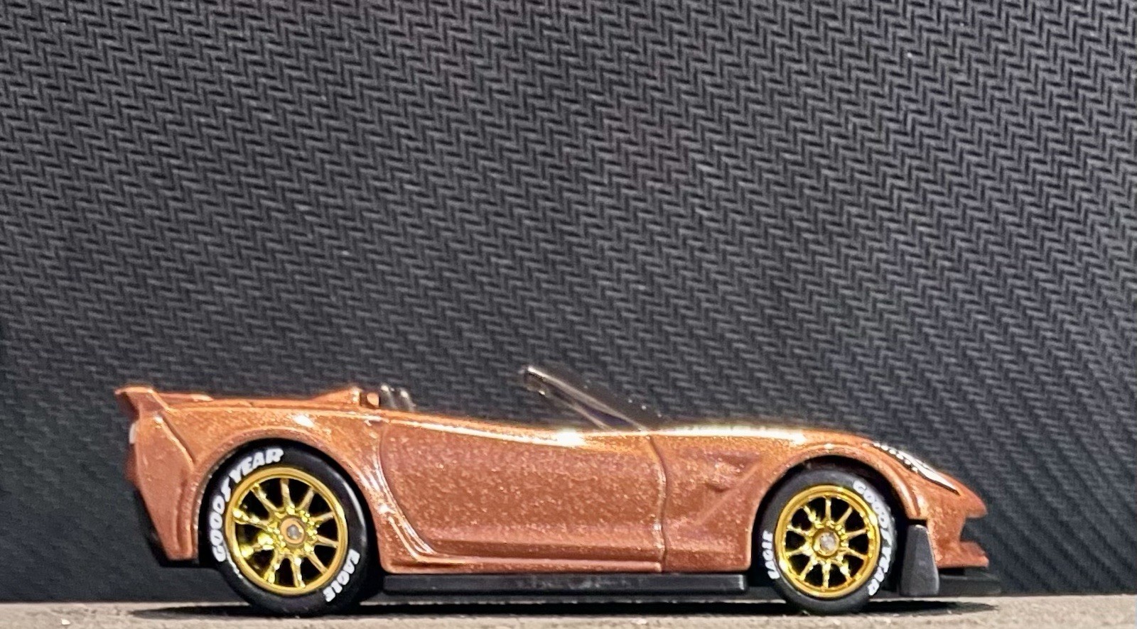 Hot Wheels Corvette C7 Z06 Convertible CUSTOM Wheel & Tire Real Riders