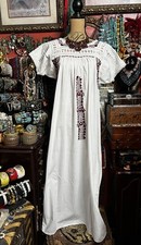 Gorgeous Oaxaca Dress In White With Burgundy Embroidery Heavy Open Crochet Sz L
