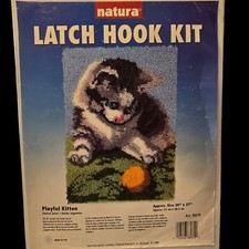 Caron Natura Playful KITTENS Latch Hook Kit 20" x 27" New Craft Kit