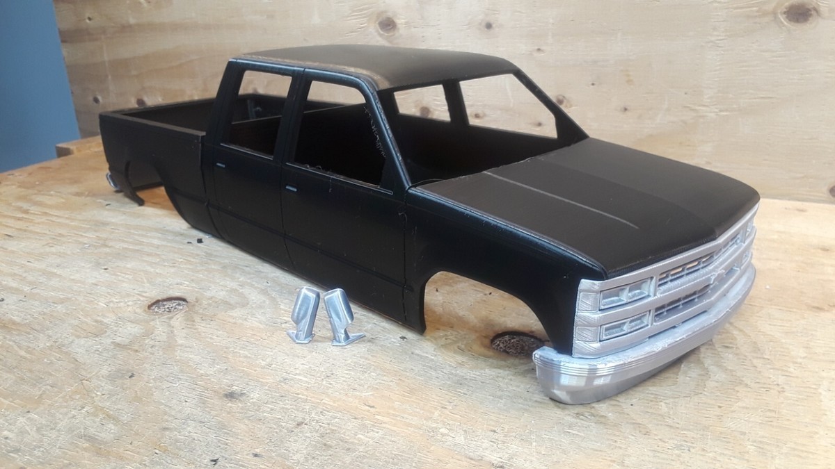 3D Printed RC CAR 90s CHEVY Truck 4 Door Crew Cab & Bed 1/10 Body