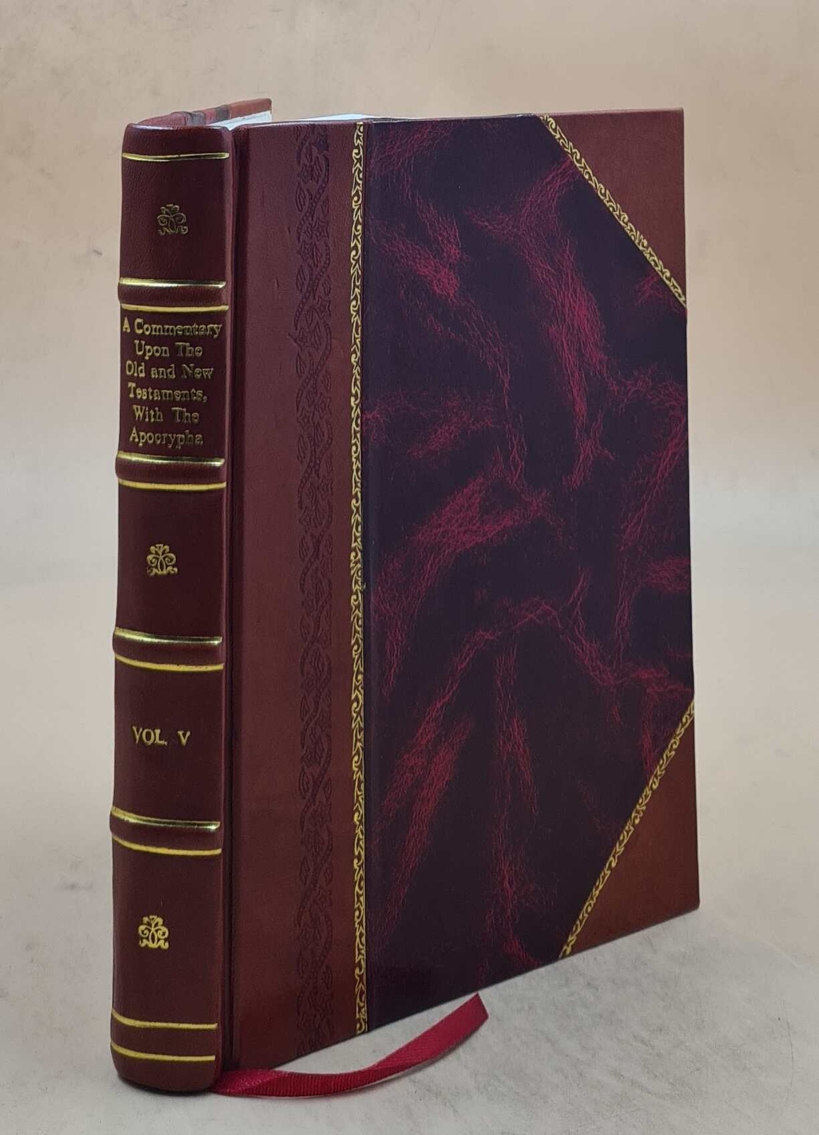 Leather Bound Commentary on Old and New Testaments with Apocrypha
