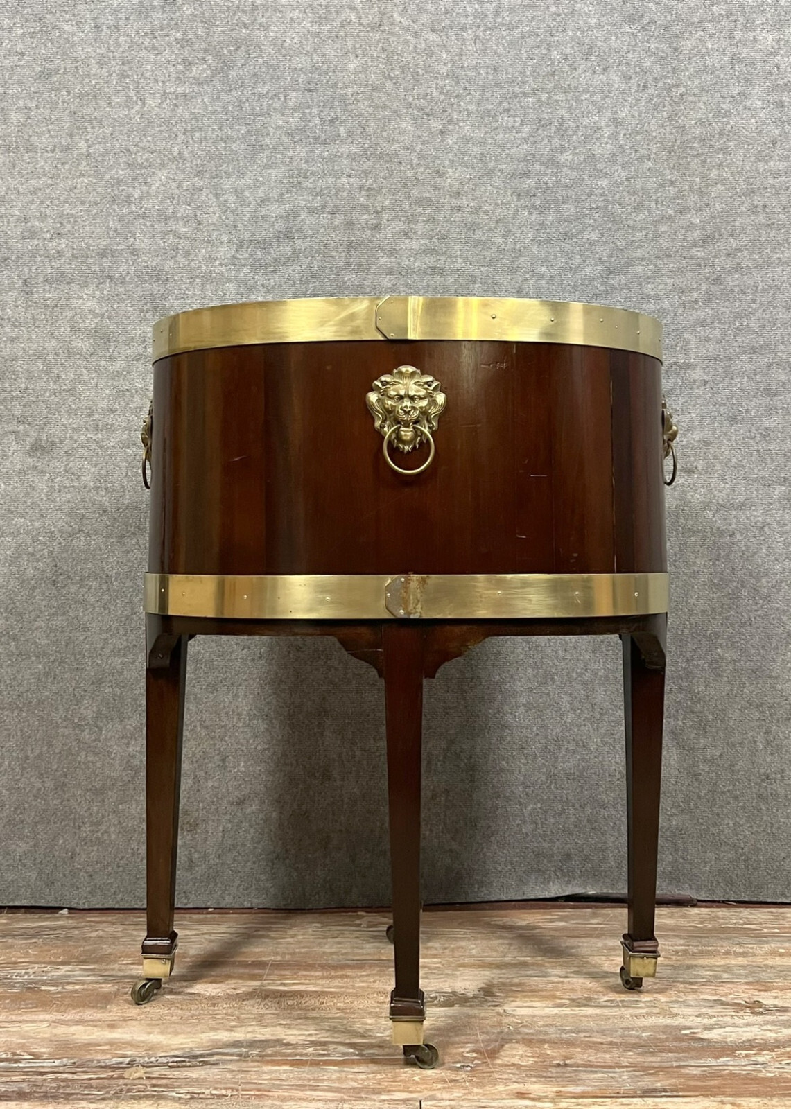 Muséale jardinière rafraîchissoir à vin époque XVIIIeme en acajou et bronze doré