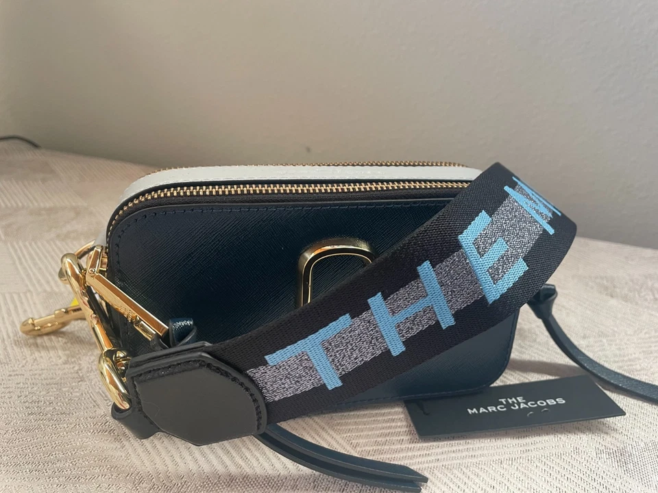 ¡NUEVO CON ETIQUETAS! Bolso para cámara instantánea Marc Jacobs nuevo azul mar multi Foto 2 de 4