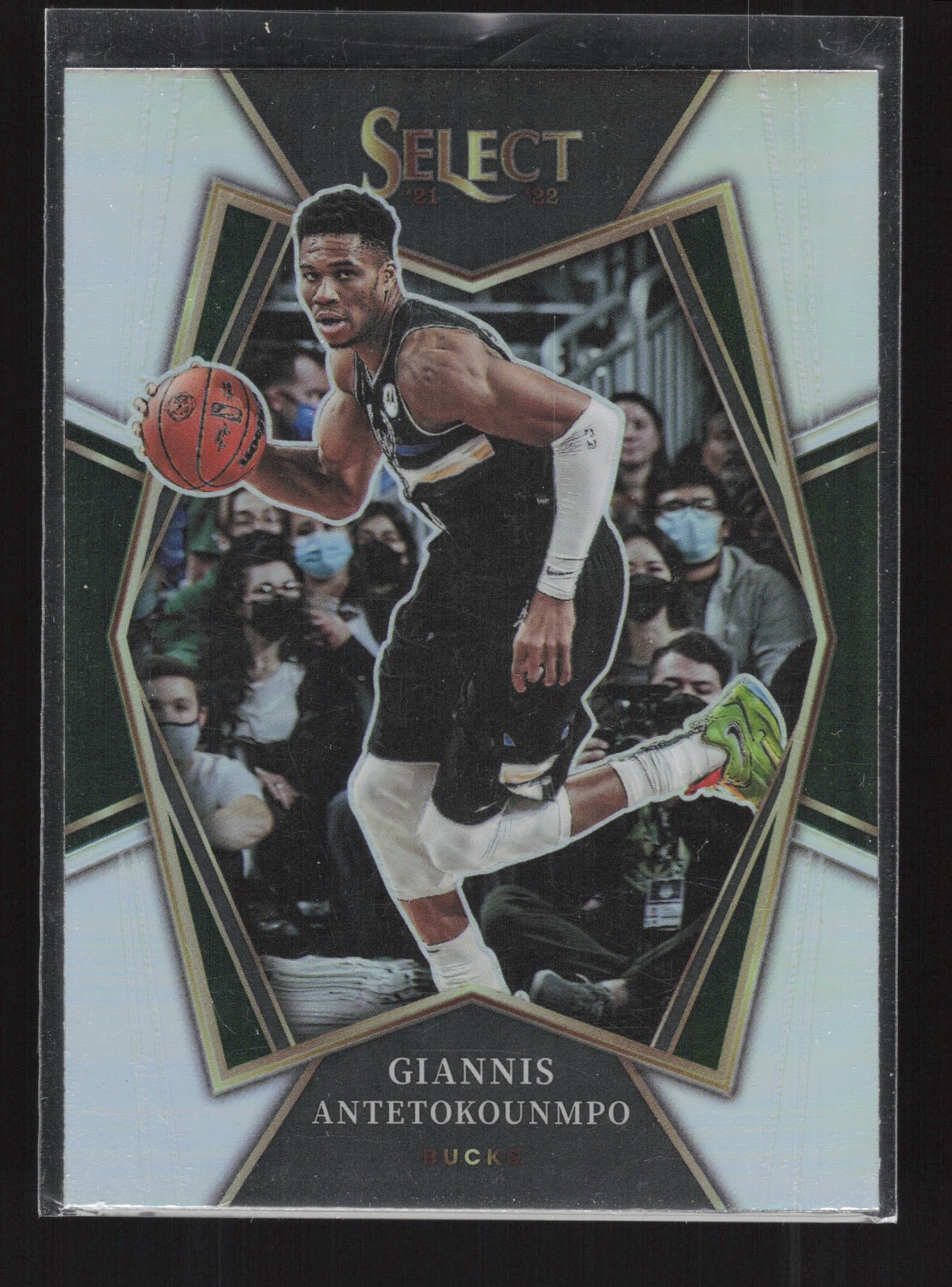 2021-22 Panini Select #140 Giannis Antetokounmpo Silver Prizms