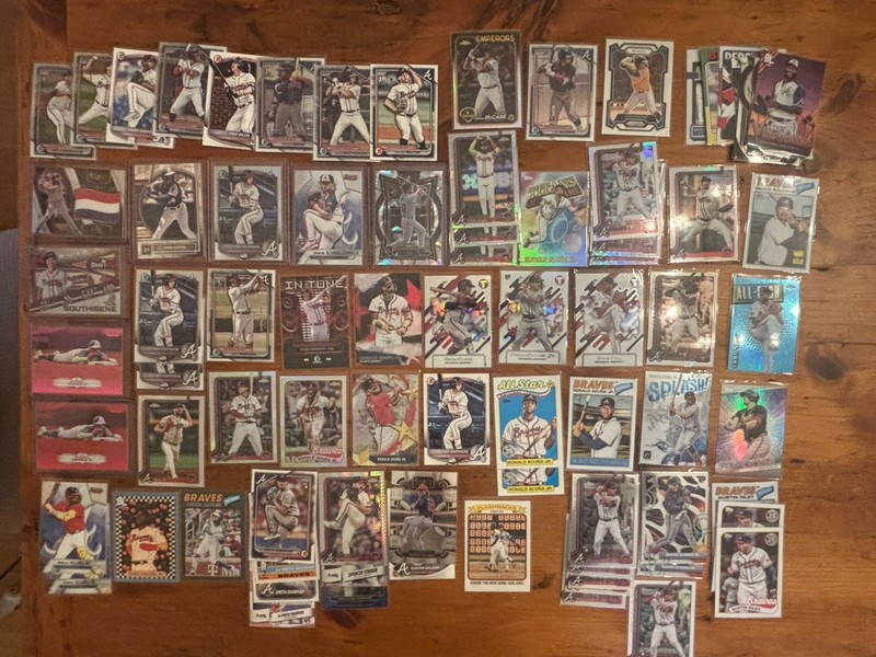 Huge Lot of 86 Atlanta Braves Baseball Cards - Refractors/Rookies/Bowman Topps