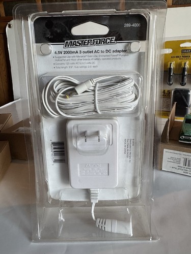 MENARD Power Adapter 4.5V Tree Outlet Lot, 2 Lighted Ford Pickup Trucks - Picture 16 of 24