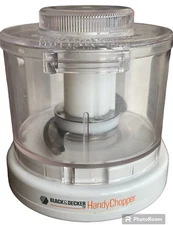 Black & Decker Handy Chopper Mini Food Processor HC-20 VERY CLEAN & WORKS WELL