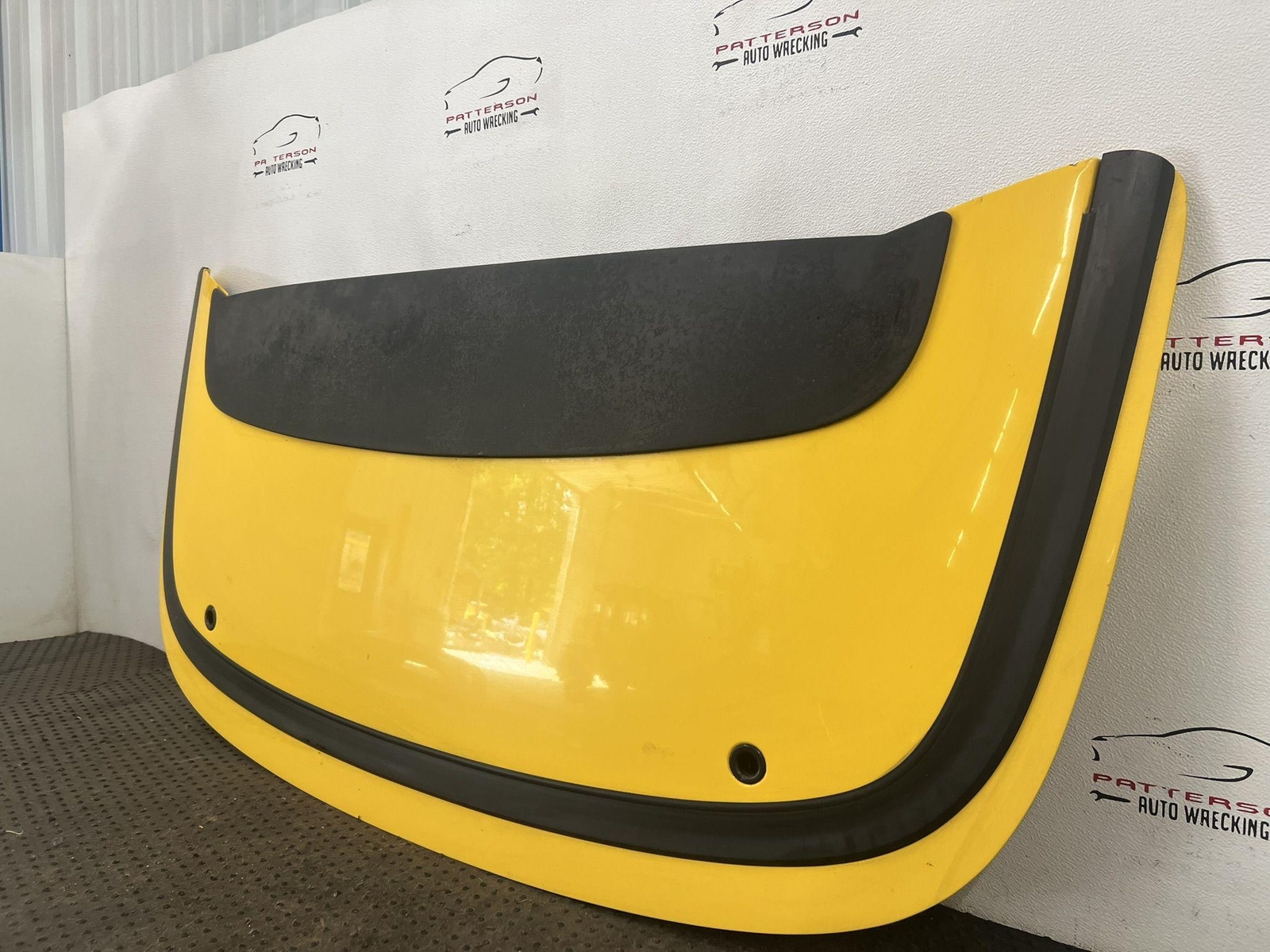 02-06 MASERATI SPYDER CONVERTIBLE TOP BOOT COVER PANEL YELLOW 231246