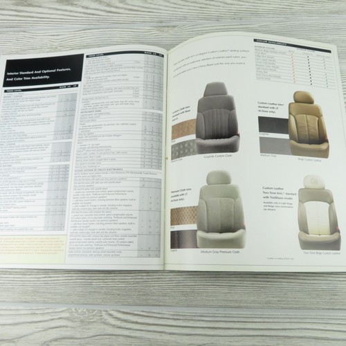 Chevrolet - Chevy Blazer - 1999 - Brochure / Catalog - Dealership - Color - VTG - Picture 8 of 11