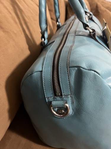 Bolsa de viaje Patricia Nash MILANO Weekender CUERO AZUL HIERBA 19x12x9 - Imagen 7 de 11