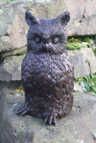 Bronze sculpture owl Uhu bird of prey decoration for home and garden - Picture 1 of 5