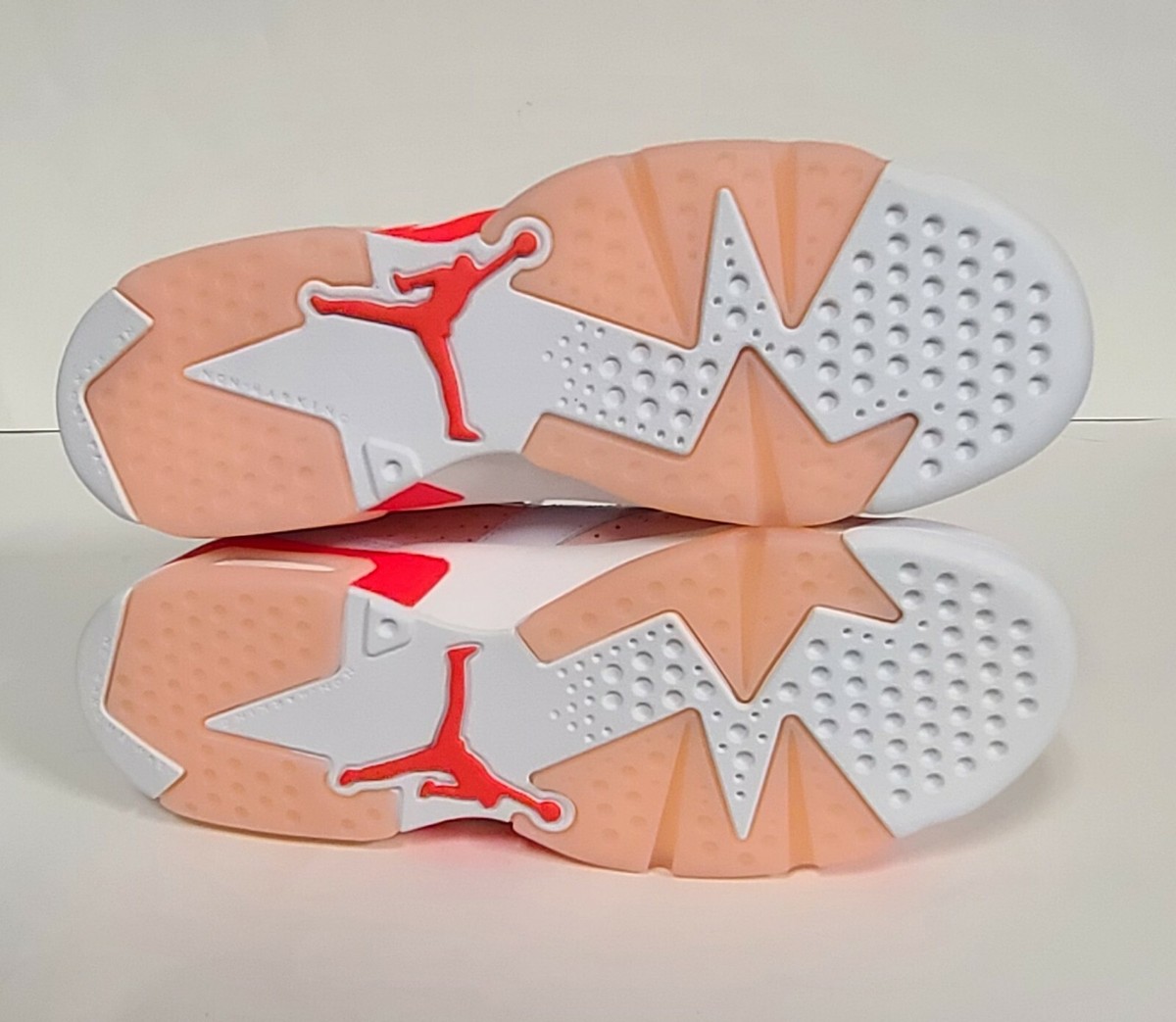 NEW! Air Jordan 6 Retro Low GS Pink Infrared Size 7Y 768878