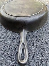 BSR Vintage 8-Y Collectors Cast Iron Skillet In Very Good Used Condition