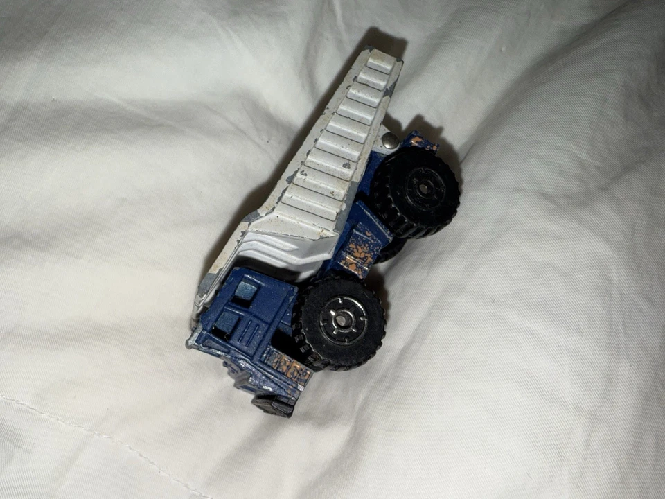 Camión de volteo articulado Matchbox 1980 de colección • de Lesne Foto 3 de 4