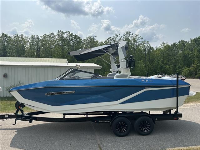2025 Nautique G23  Masters Blue Metal Flake