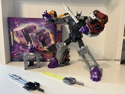 Transformers Legacy Evolution Menasor/Stunticons