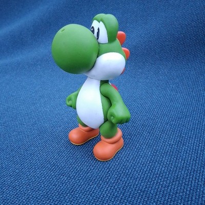Nintendo 2008 Yoshi Posable Plastic Figurine Super Mario Bros. 5'' Vinyl