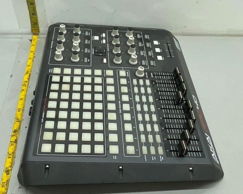 Akai Pro APC 40 Ableton Live Clip Launch Controller USB MIDI DAW DJ Mixer - Image 4 of 4