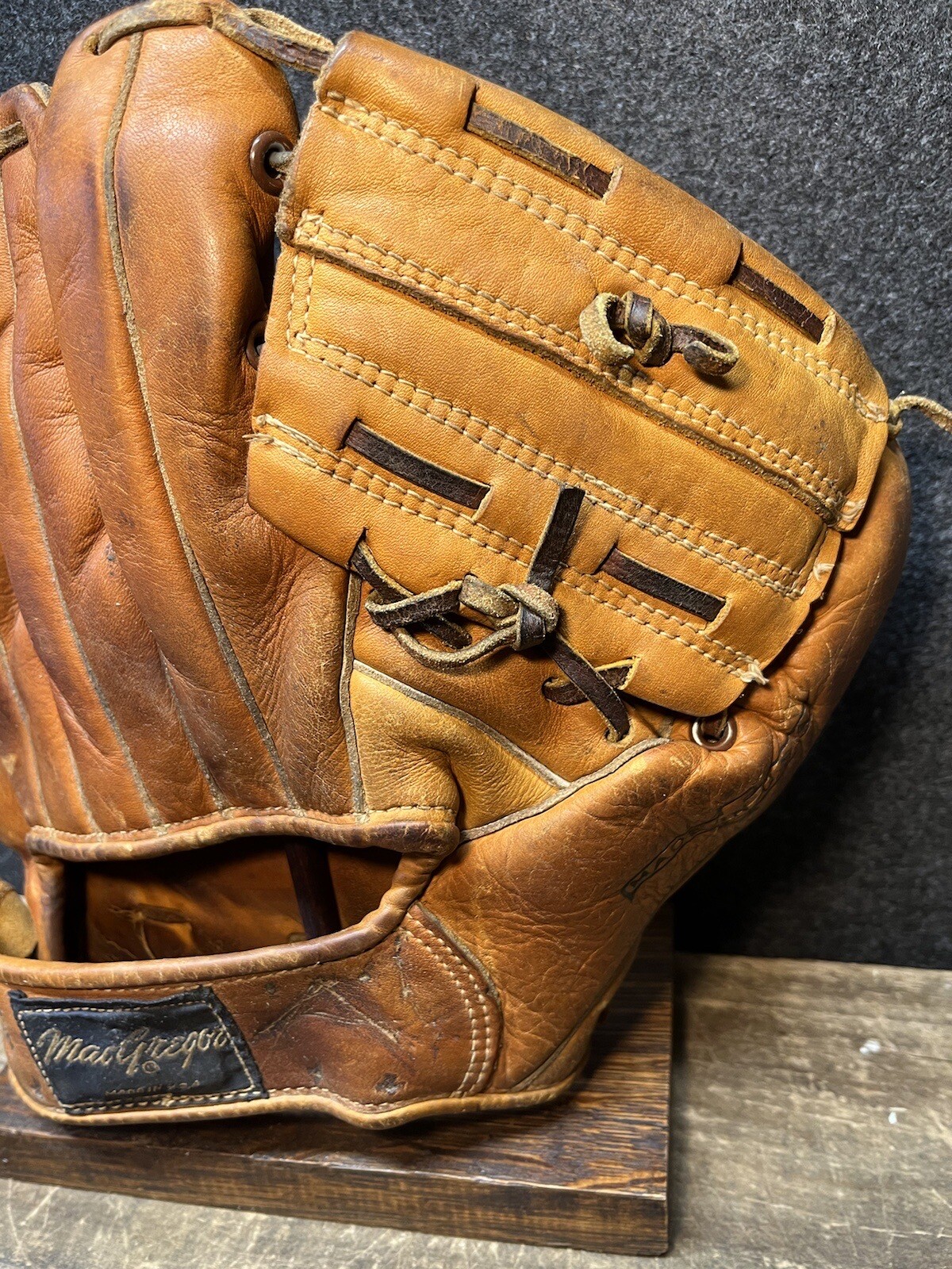 Vtg 1960s Hank Aaron MacGregor USA Model 30003 Baseball Glove Mitt