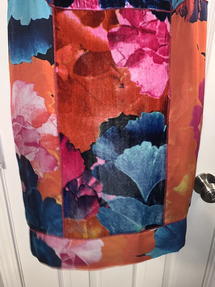 Vestido Anthropologie Leifsdottir Noche Peonía Floral Seda Terciopelo Talla 2 Foto 4 de 4