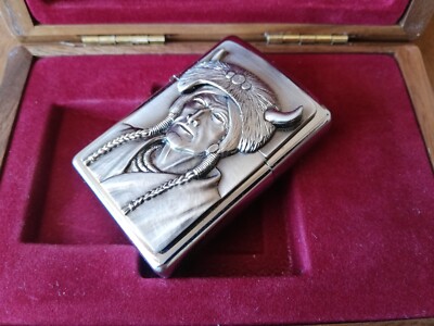 RARE 2009 LIMITED EDITION ZIPPO 0950/1000 EMBLEM INDIAN´S RARE 2009 LIMITED EDITION ZIPPO 0950/1000 EMBLEM INDIAN´S