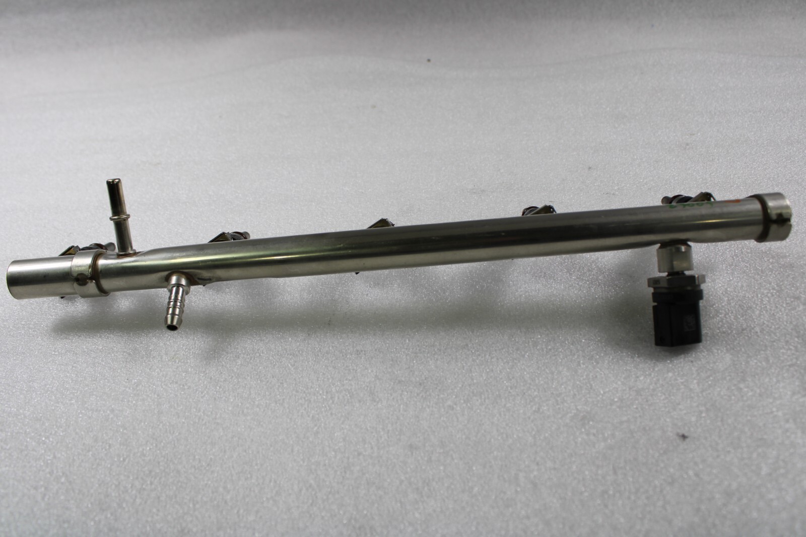 Lamborghini Huracan, LP610, 580, LH, Upper Fuel Rail, Used, P/N 07L133681AA