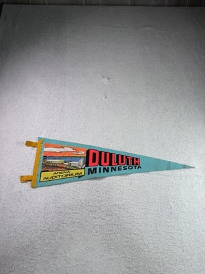 Vintage Duluth Minnesota Arena Auditorium Souvenir Felt Pennant Travel Flag