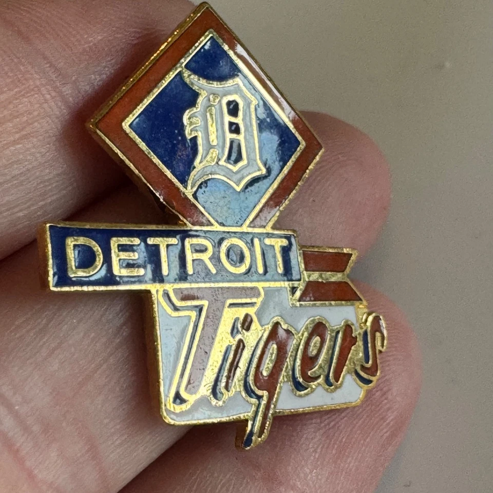 Vintage 1988 Detroit Tigers Diamond “D” Crest Script Enamel Lapel Pin - Image 2 of 3