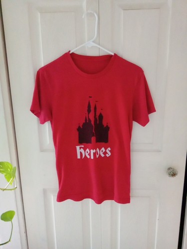 Vintage Disney Red Adult Small Heroes T-shirt Single Stitch Read - Picture 2 of 6