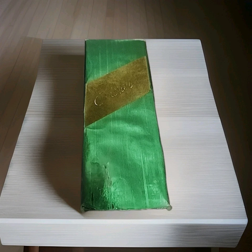 Polvo perfumado vintage Emeraude Cody 5,50 onzas Foto 2 de 3