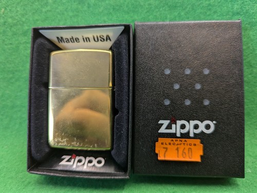 Genuine Zippo Lighter Polished Brass Finish with a Jack Daniels Design. - Picture 2 of 2