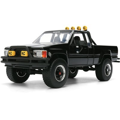 1985 Toyota Back to the Future SR5 Pickup w/MARTY's Skateboard
