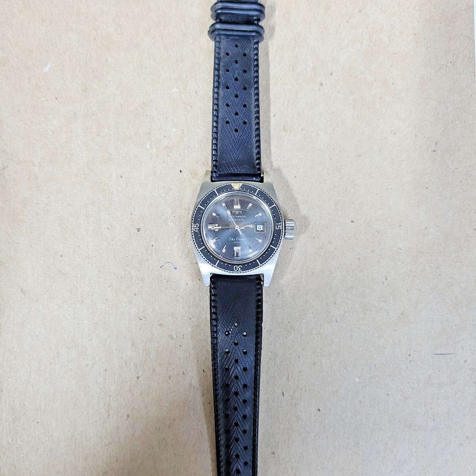 TECHNOS SKY DIVER AUTOMATIC PROFESSIONAL 200M - image 12