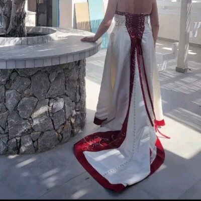 Alfred Angelo Embroidered wedding dress Cream/Claret(red) Size 18 Lace Up  Back