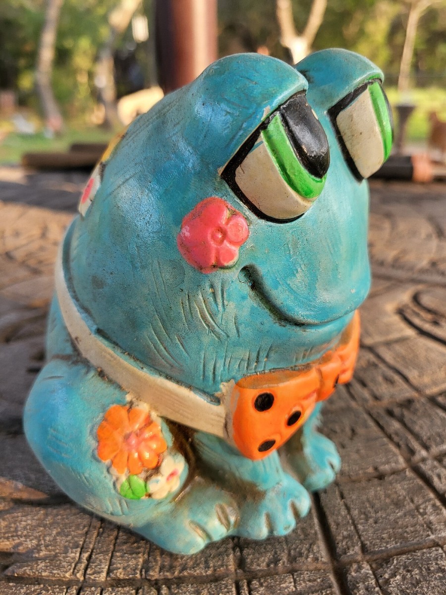 Vintage Chalkware Holiday Fair Green Frog Coin Bank Japan