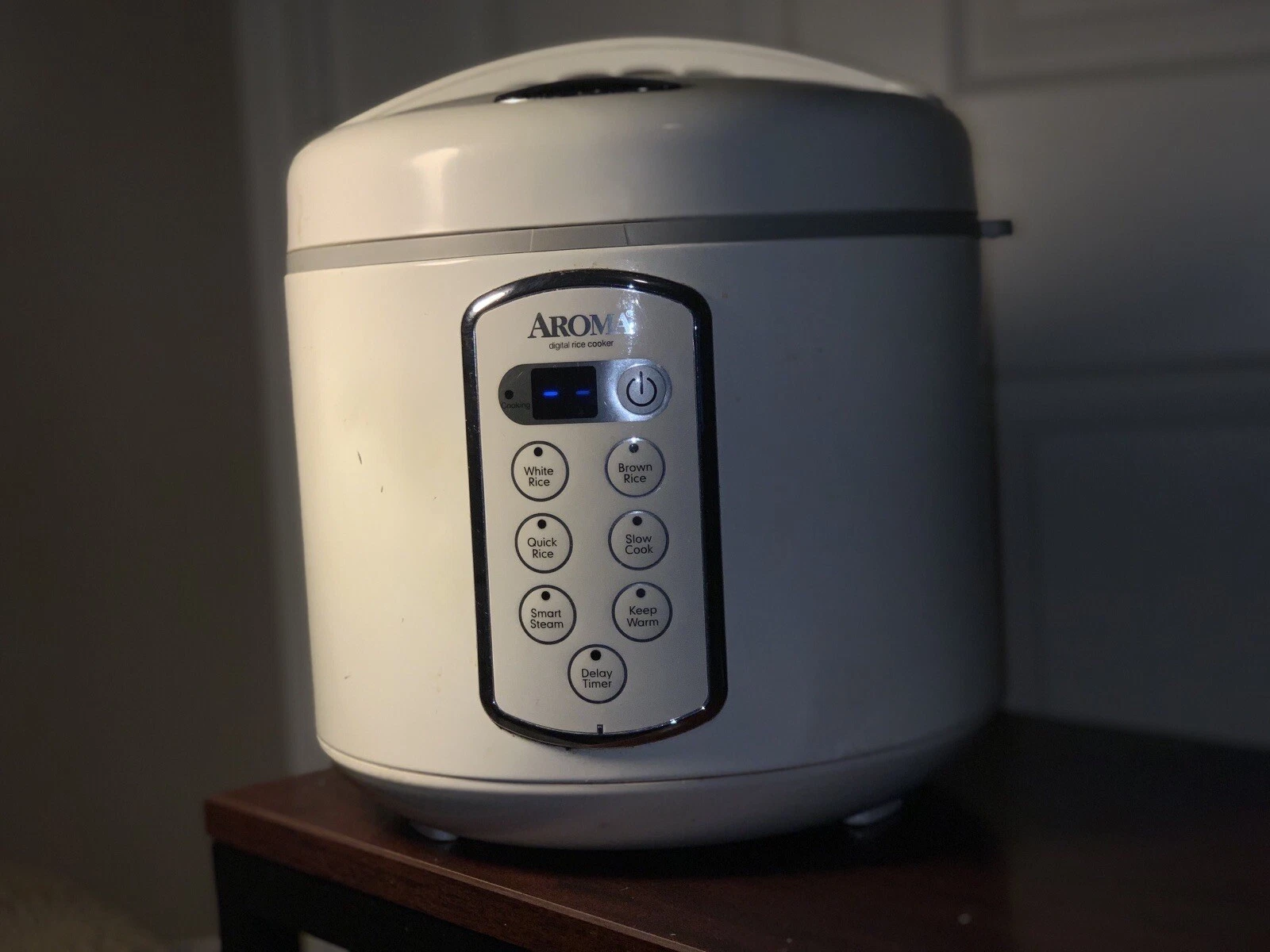 AROMA ARC-150SB 5 qt Digital Cool-Touch Rice Cooker - Silver