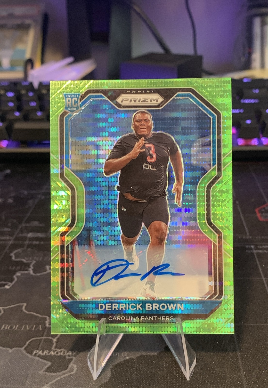 2020 Panini Prizm - Rookie Derrick Brown #365 Neon Green Pulsar Prizm Autographs