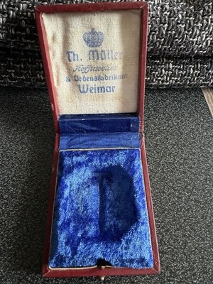 Selten!Etui zum Orden vom Weißen Falken -Wilhelm Ernst Kriegskreuz