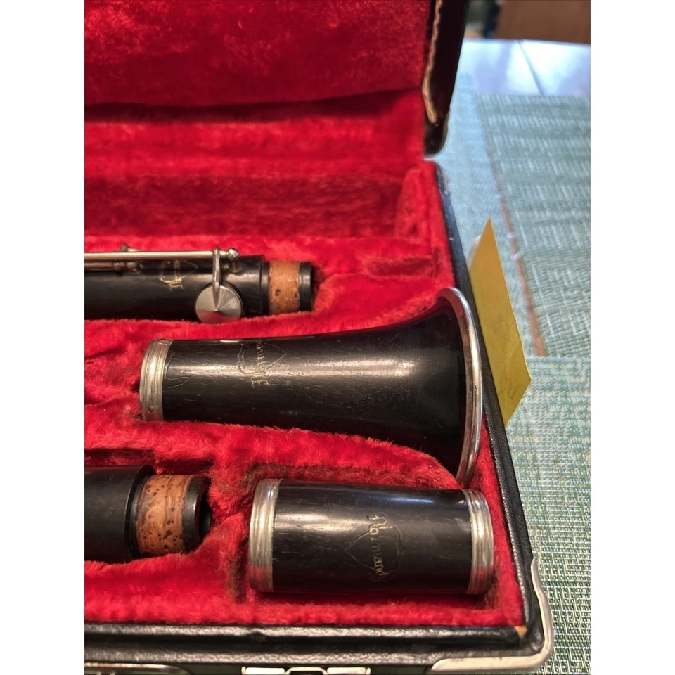 Clarinete de madera Noblet Normandy con estuche, SN 21119 Foto 2 de 4