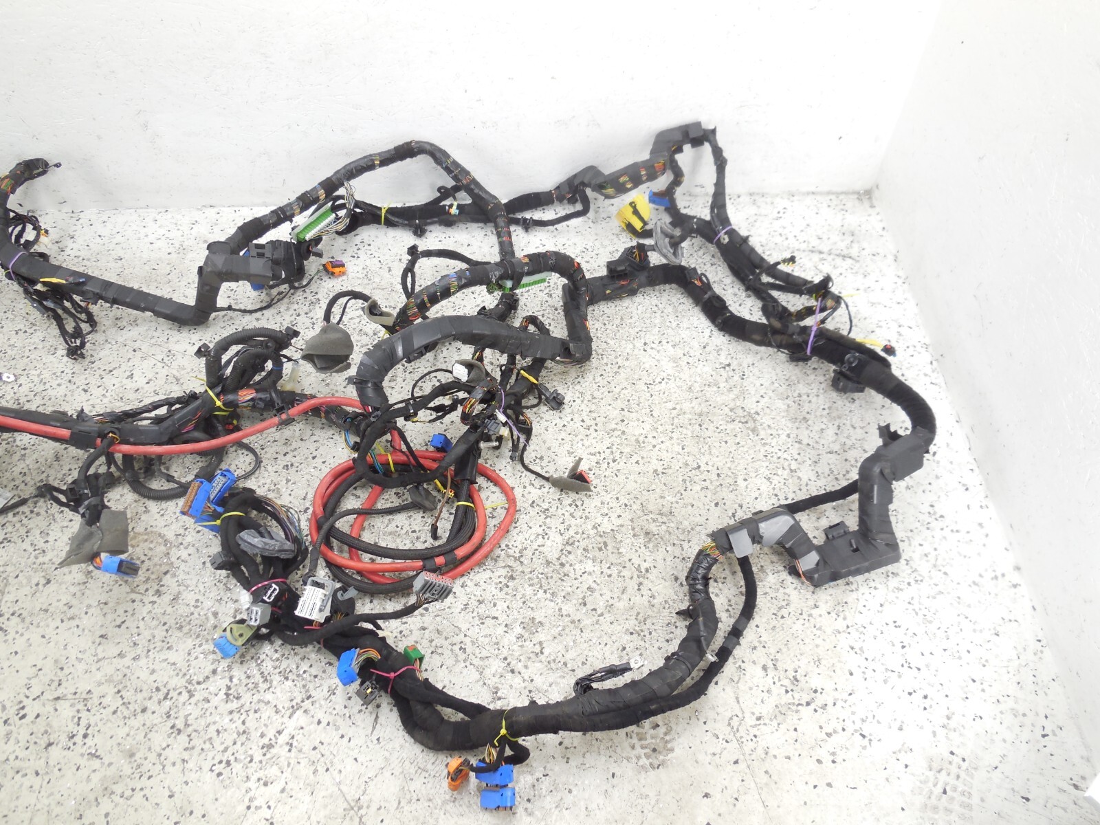 2016 16 Maserati Quattroporte 3.0L Trunk Relay Fuse Main Body Wiring Harness OEM