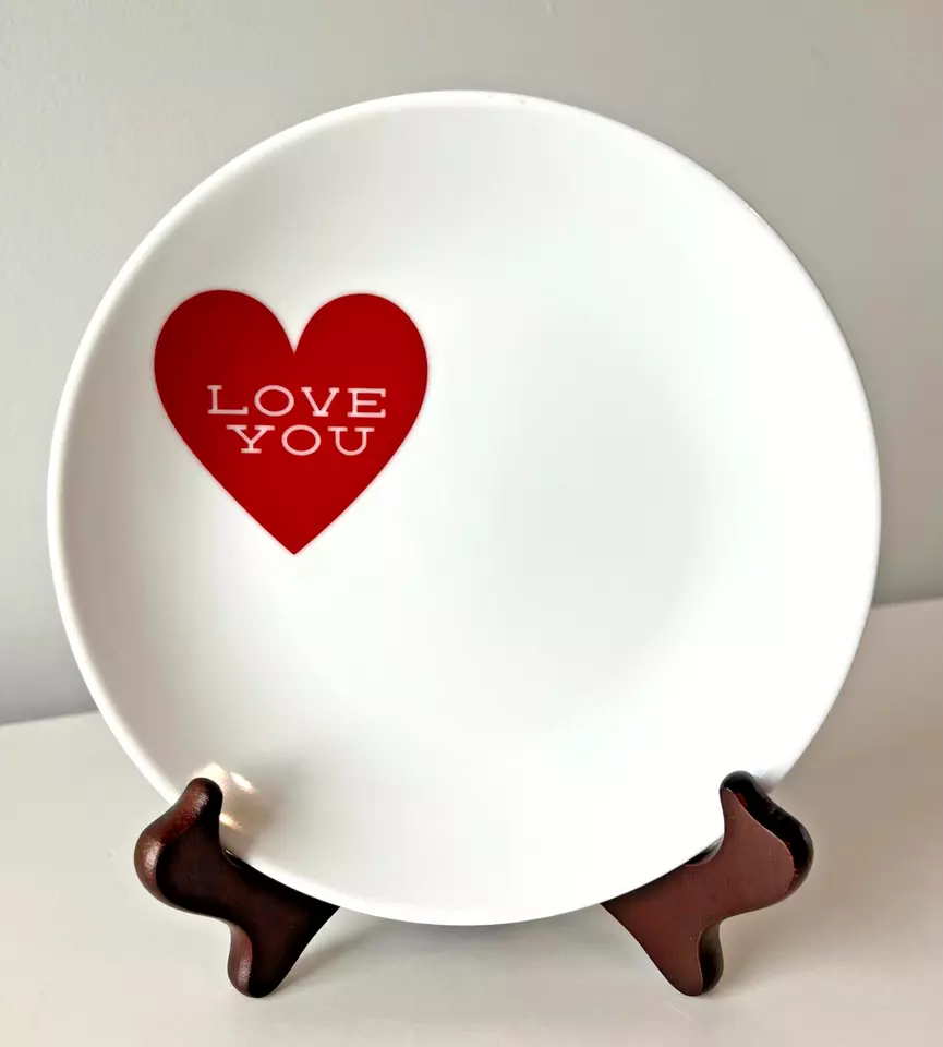 4 CRATE & BARREL Love Heart Valentines Anniversary 6.5" Tidbit Dessert Plates - Image 2 of 4