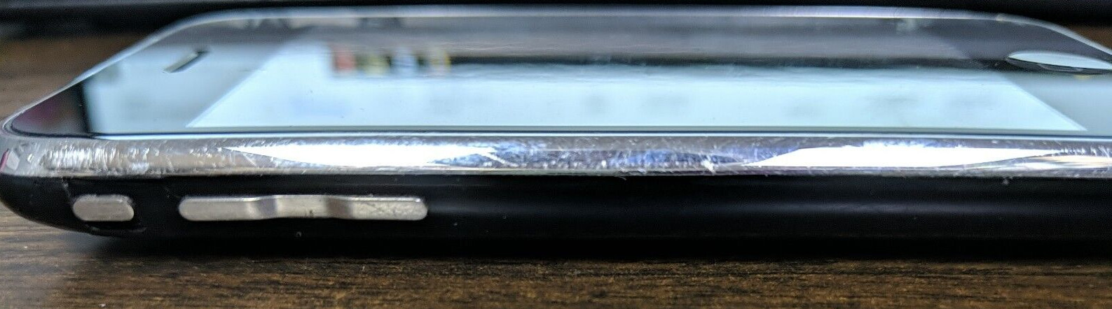 Apple Ipod A1241 8GB - Cell Phone